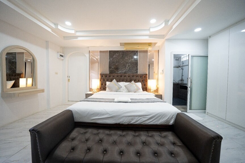A restful bedroom retreat